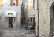 Kotor: Un Destino Histórico y Natural en la Costa de Montenegro