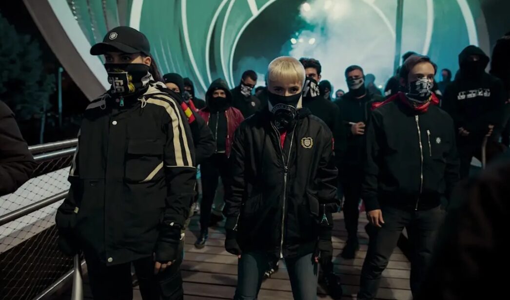 Escena de la serie Salvador en Netflix